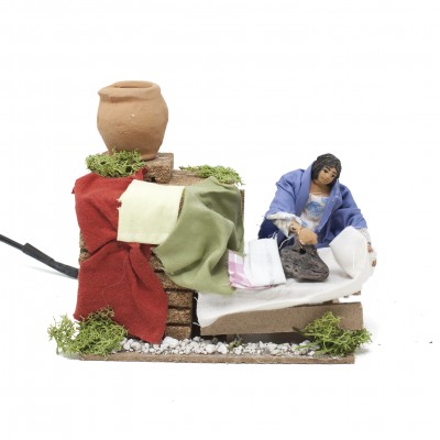 Presepe in Movimento Donna che stira