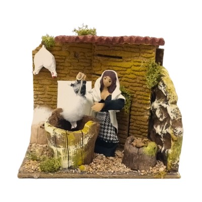 Donna che Spenna Galline Pastore per Presepe in Movimento 17x17 cm