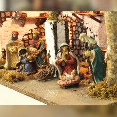 Grotta Illuminata per Presepe con Natività 50x25 cm