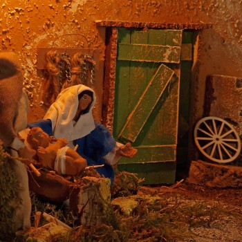 Capanna Completa di Natività in Movimento e Luci 50x26 cm 87497+79343