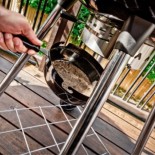 Barbecue a Carbone Crown Kettle 57 Broil King