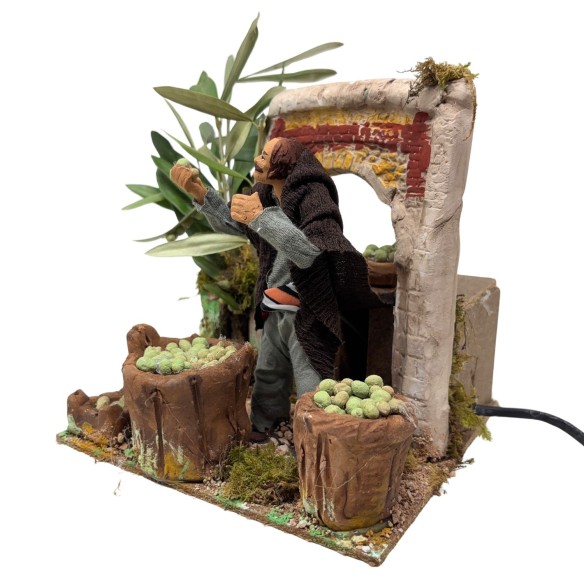 Venditore di Olive Pastore per Presepe in Movimento 17x17 cm Statuina 14 cm 79364