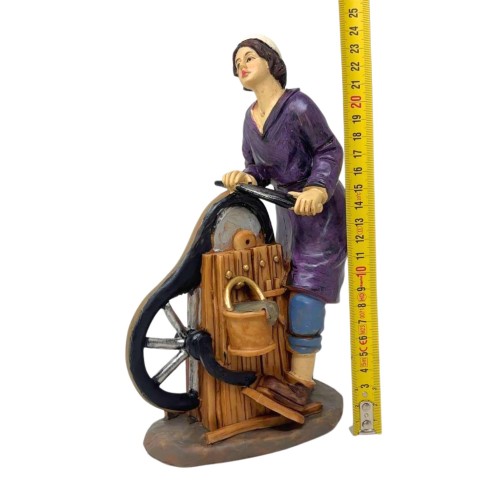 Pastore Arrotino in Resina 20 cm per Presepe 188107G