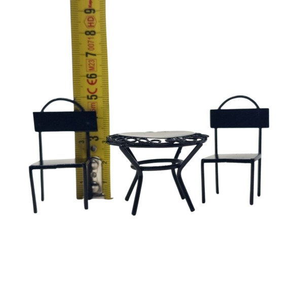 Set Tavolo Rotondo con 2 Sedie in Ferro Miniatura per Presepe 965067